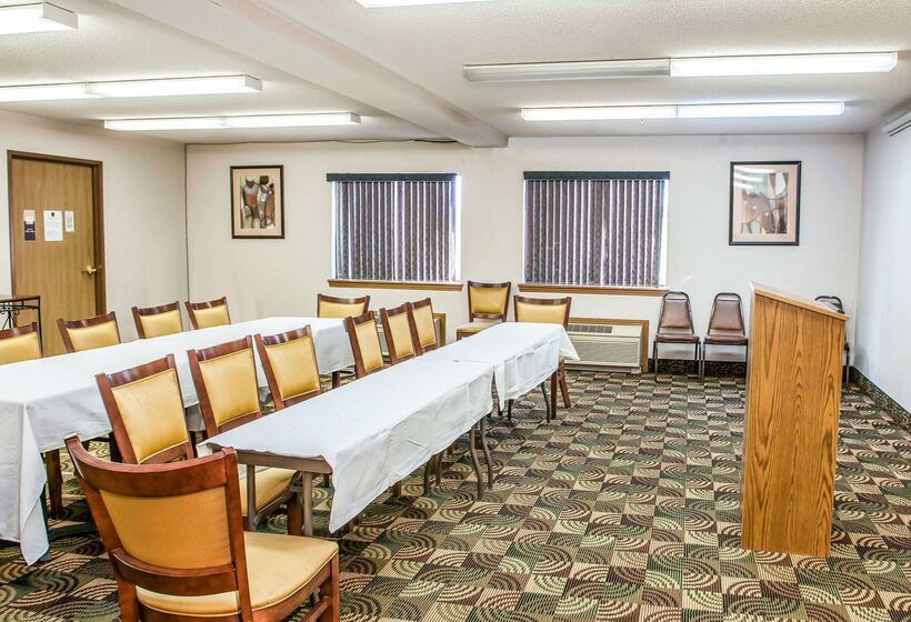 בית מלון כפרי Quality Inn & Suites Lebanon I65