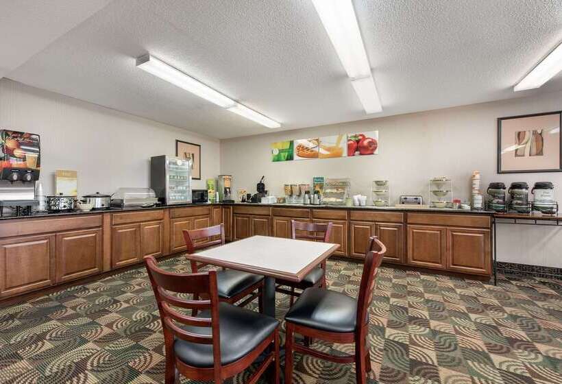 בית מלון כפרי Quality Inn & Suites Lebanon I65