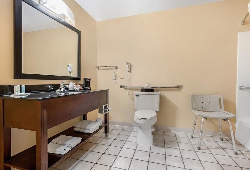 فندق Quality Inn & Suites Lebanon I65