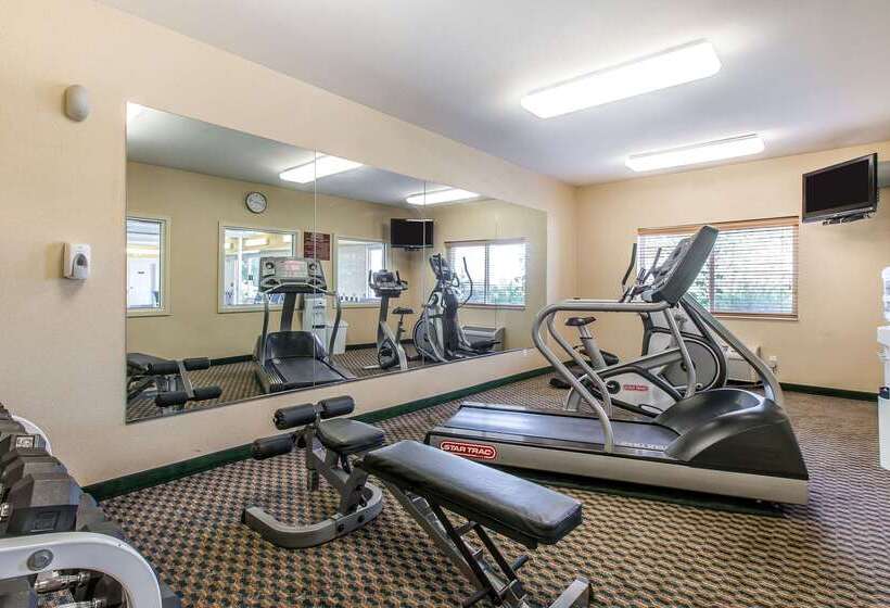 Отель Quality Inn & Suites Loveland