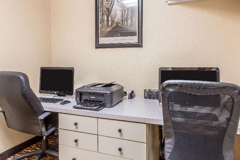 Отель Quality Inn & Suites Loveland