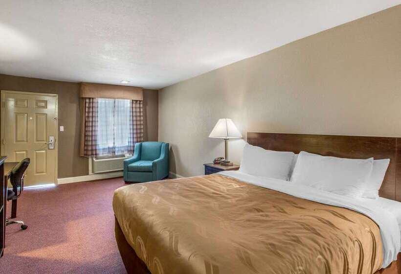 בית מלון כפרי Quality Inn & Suites Port Arthur  Nederland