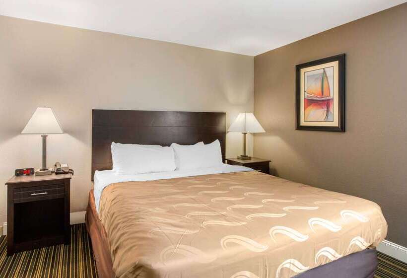 בית מלון כפרי Quality Inn & Suites Port Arthur  Nederland