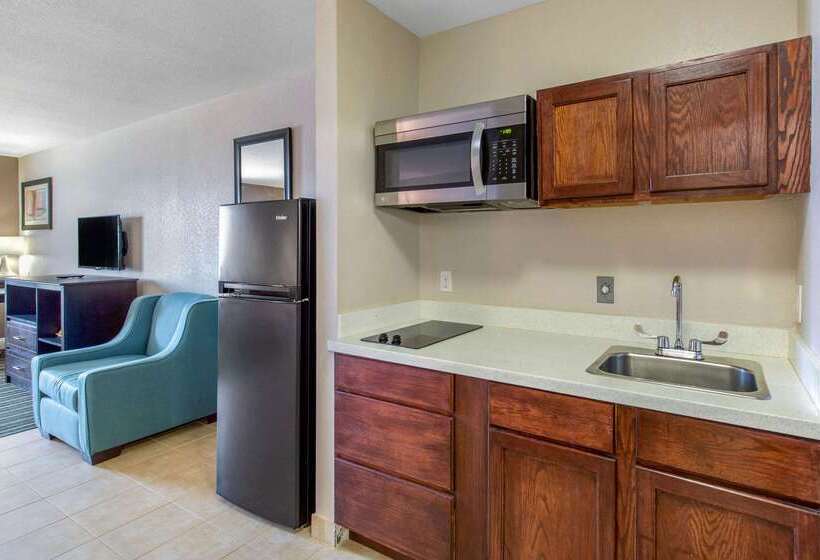 فندق Quality Inn & Suites Port Arthur  Nederland