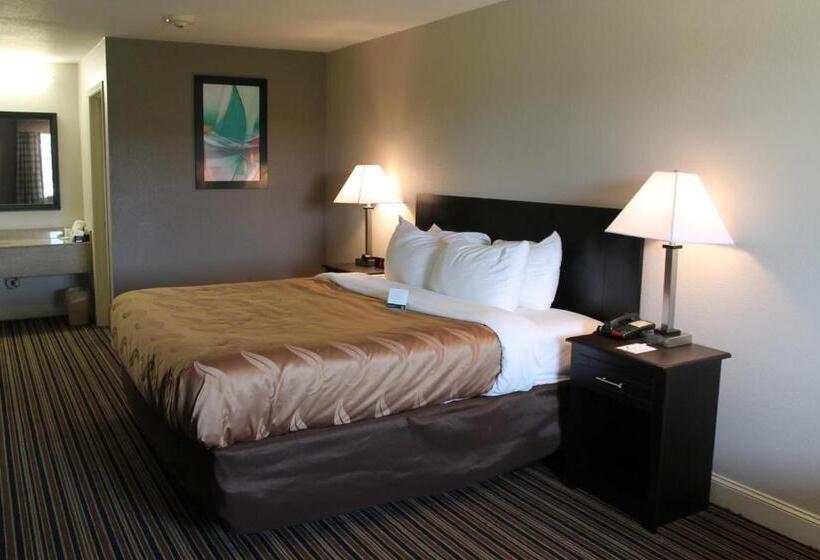 בית מלון כפרי Quality Inn & Suites Port Arthur  Nederland