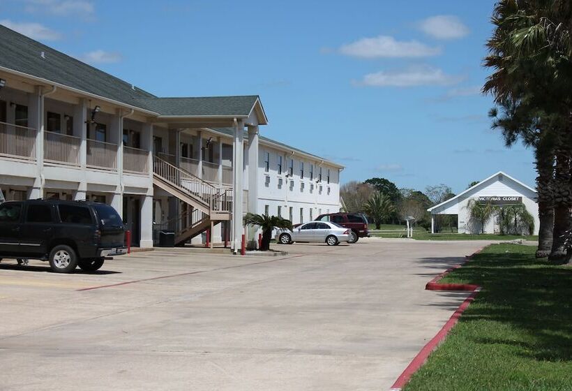 בית מלון כפרי Quality Inn & Suites Port Arthur  Nederland