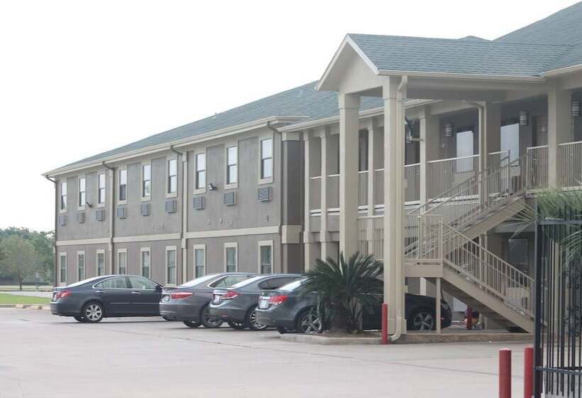 فندق Quality Inn & Suites Port Arthur  Nederland