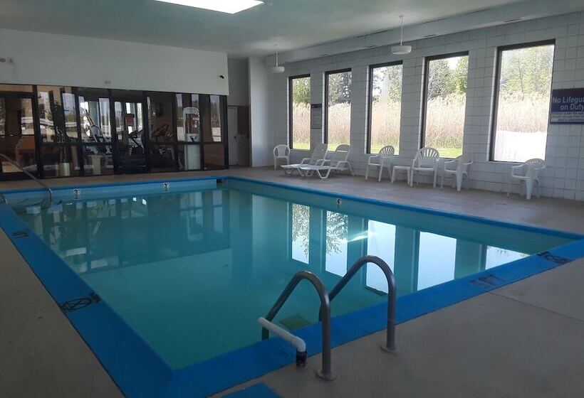 Отель Quality Inn & Suites