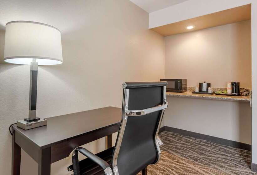 فندق Quality Inn & Suites
