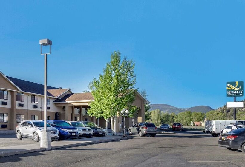 فندق Quality Inn & Suites