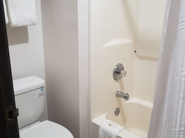 فندق Quality Inn & Suites