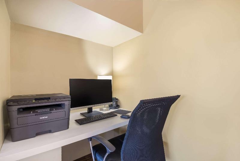 בית מלון כפרי Quality Inn & Suites Steamboat Springs