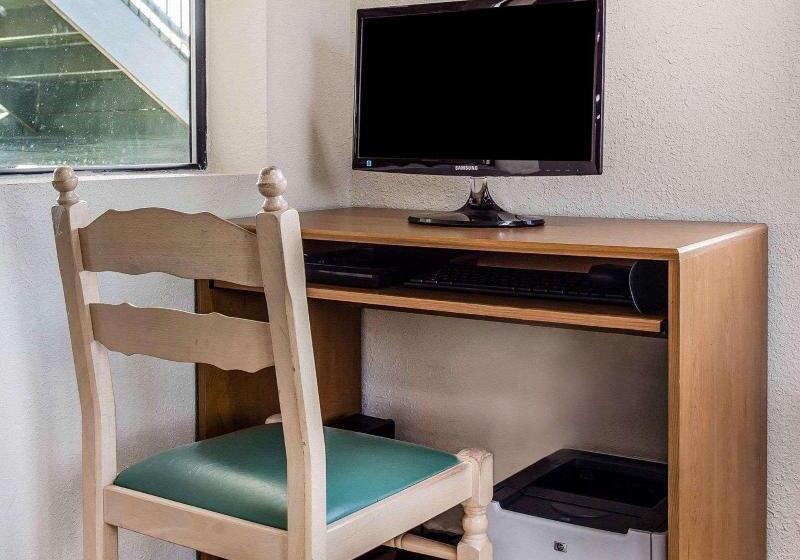 בית מלון כפרי Quality Inn & Suites Stockbridge Atlanta South I 75