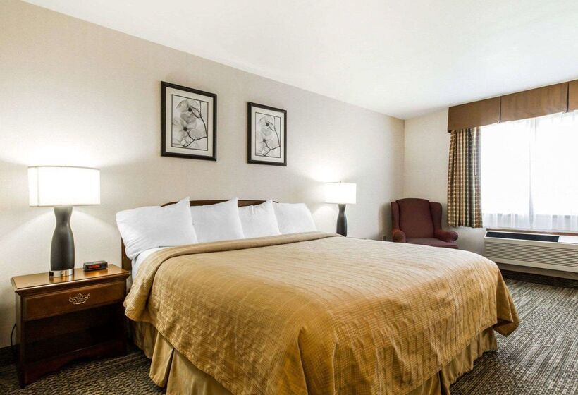 فندق Quality Inn & Suites Stoughton  Madison South