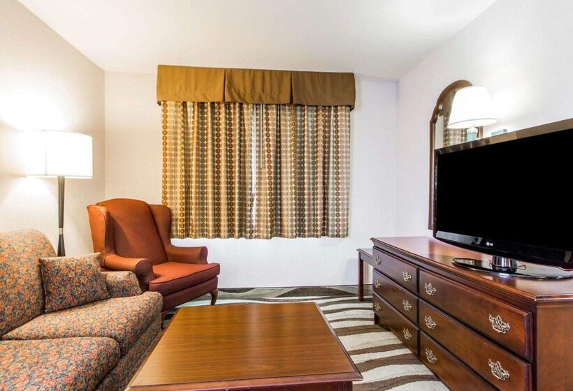 فندق Quality Inn & Suites Stoughton  Madison South