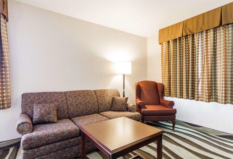 فندق Quality Inn & Suites Stoughton  Madison South