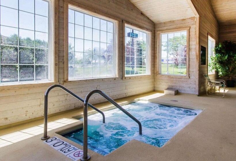 فندق Quality Inn & Suites Stoughton  Madison South