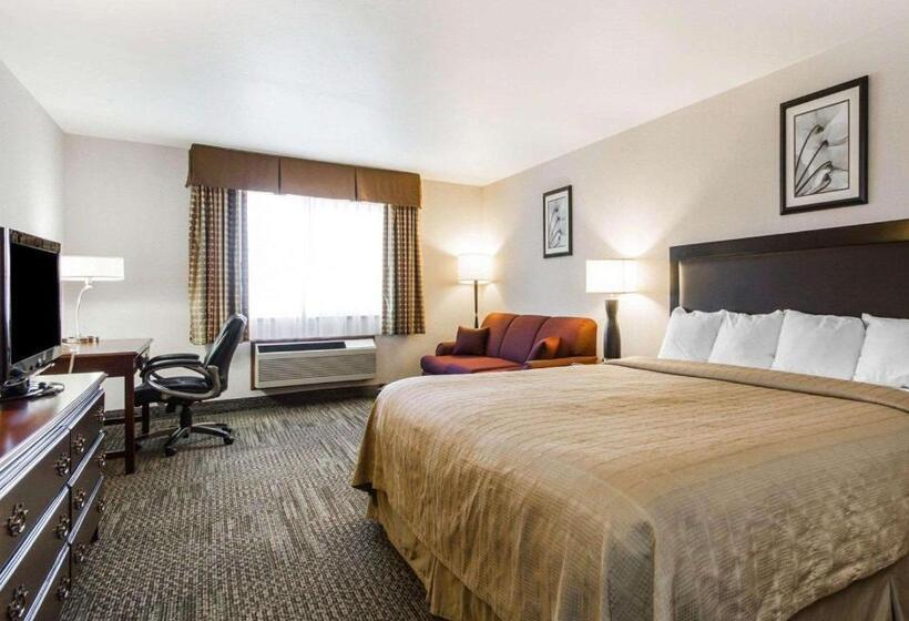 فندق Quality Inn & Suites Stoughton  Madison South