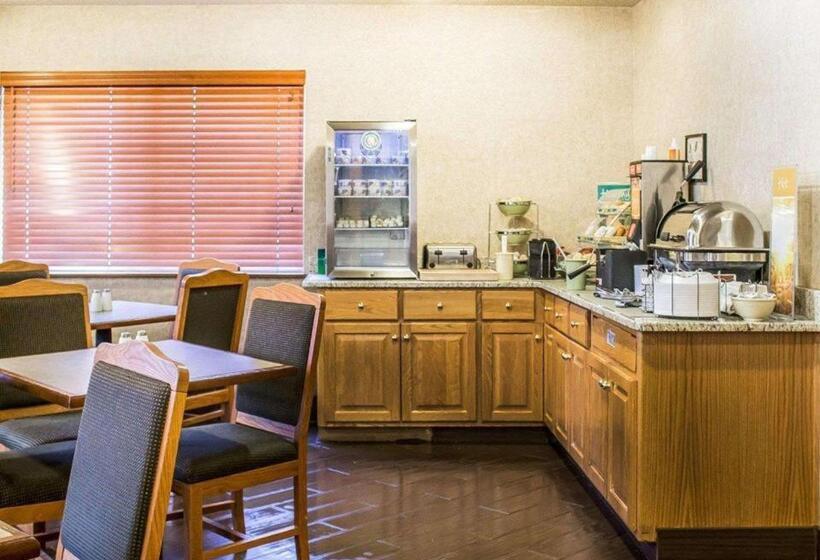 ホテル Quality Inn & Suites