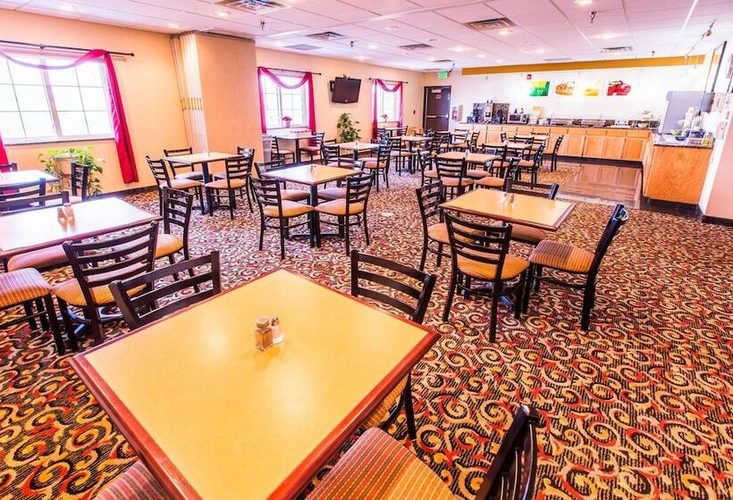 ホテル Quality Inn & Suites University