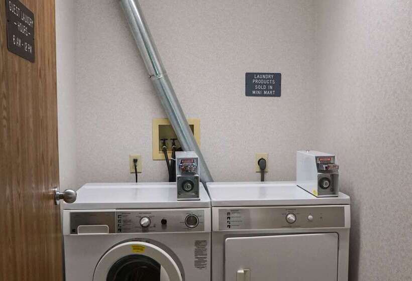 فندق Quality Inn & Suites Watertown Near Prairie Lakes Ice Arena