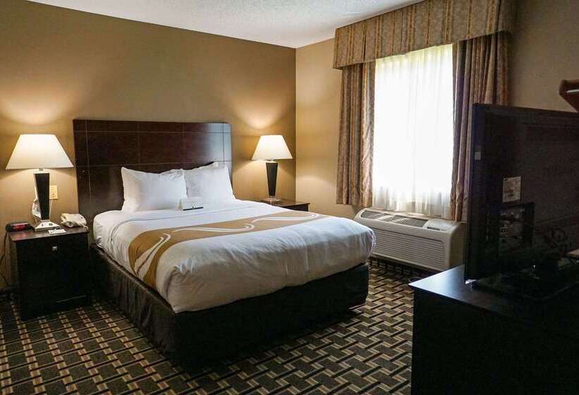 فندق Quality Inn & Suites Watertown Near Prairie Lakes Ice Arena