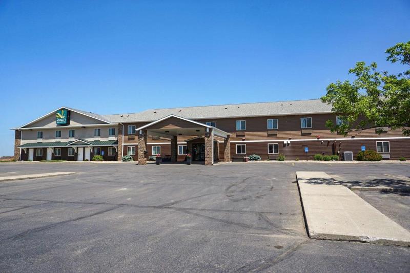 فندق Quality Inn & Suites Watertown Near Prairie Lakes Ice Arena