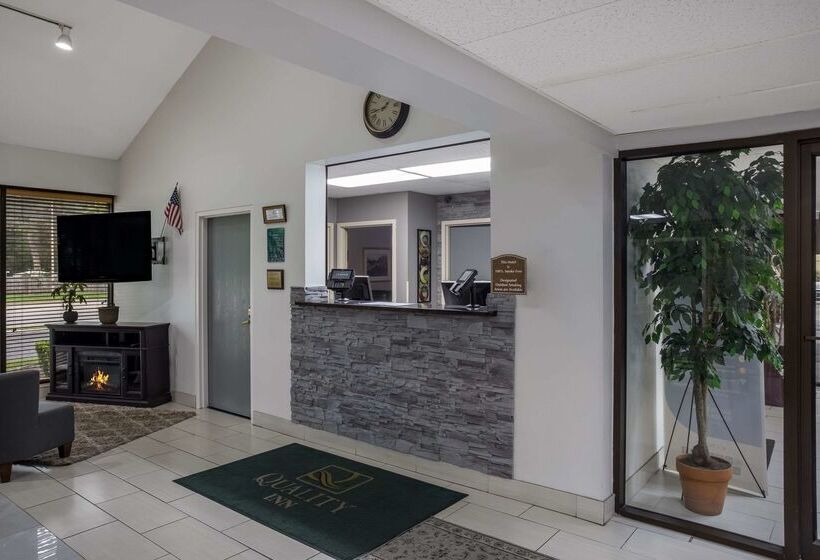 فندق Quality Inn