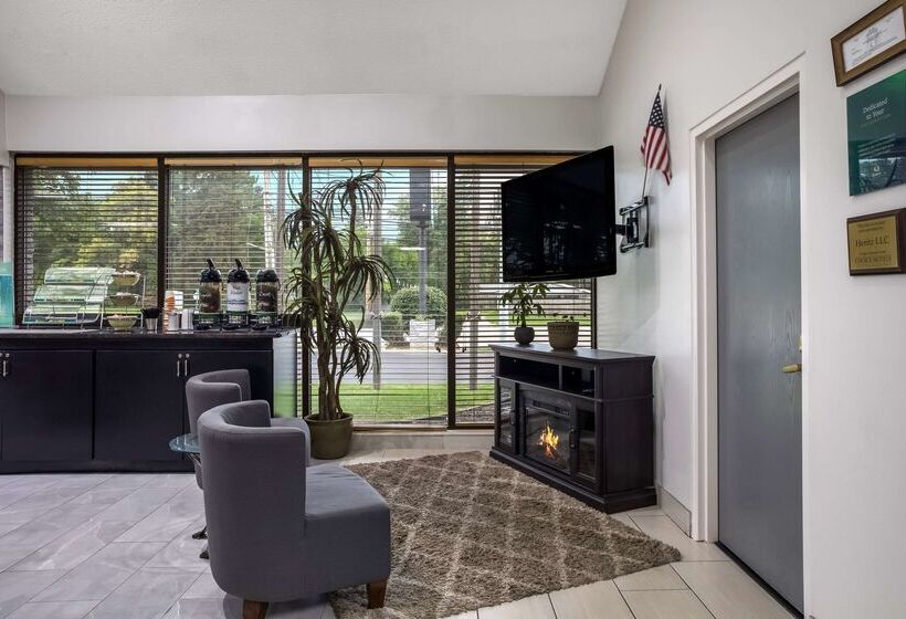 فندق Quality Inn