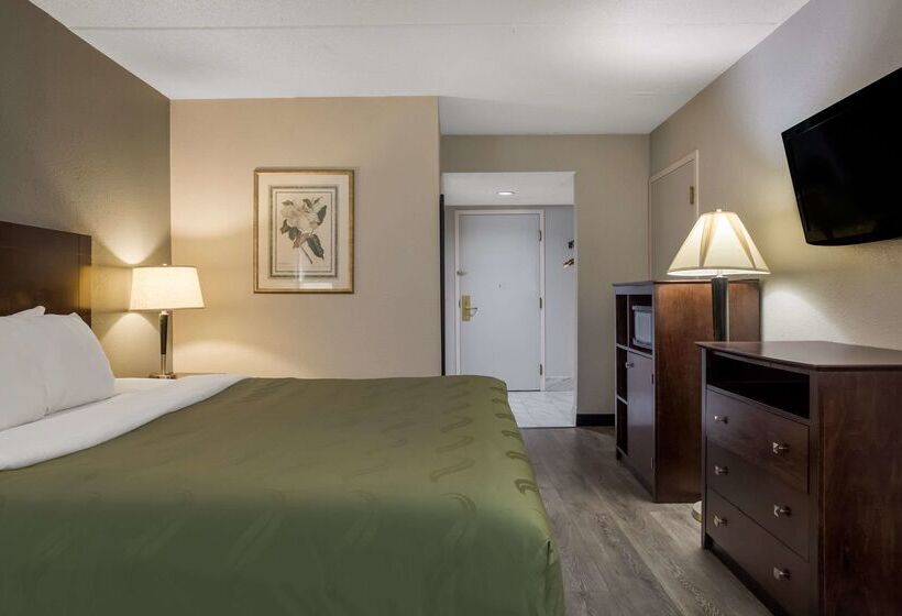 فندق Quality Inn