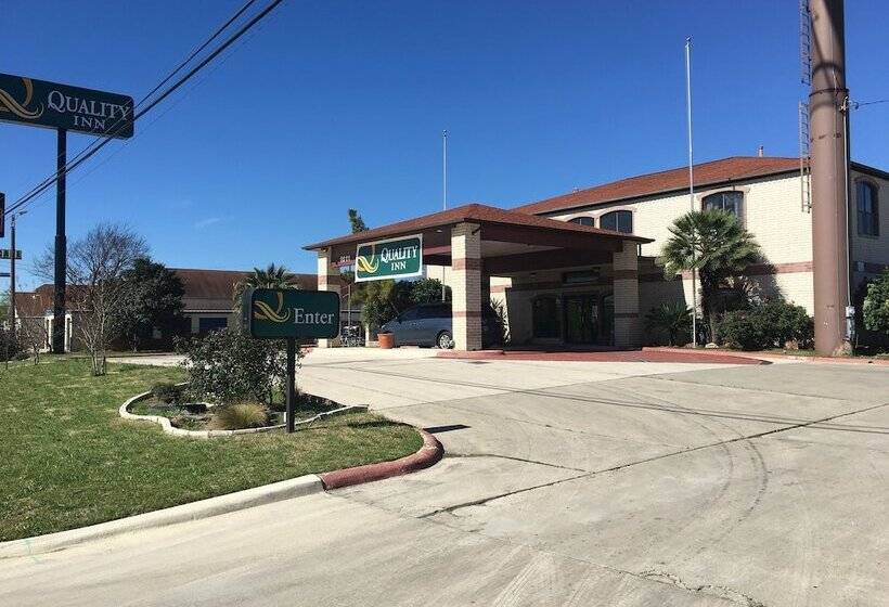 호텔 Quality Inn University Near Downtown