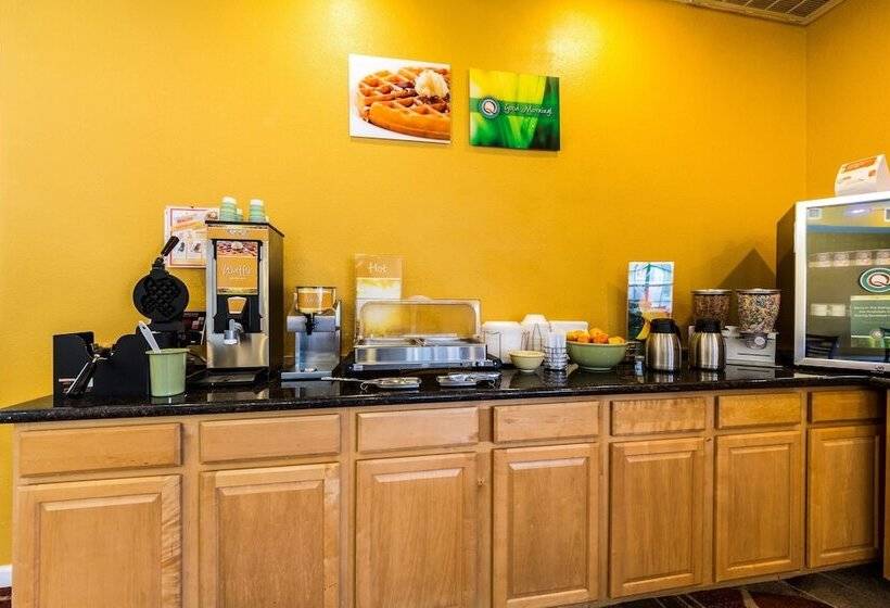 فندق Quality Inn University Near Downtown