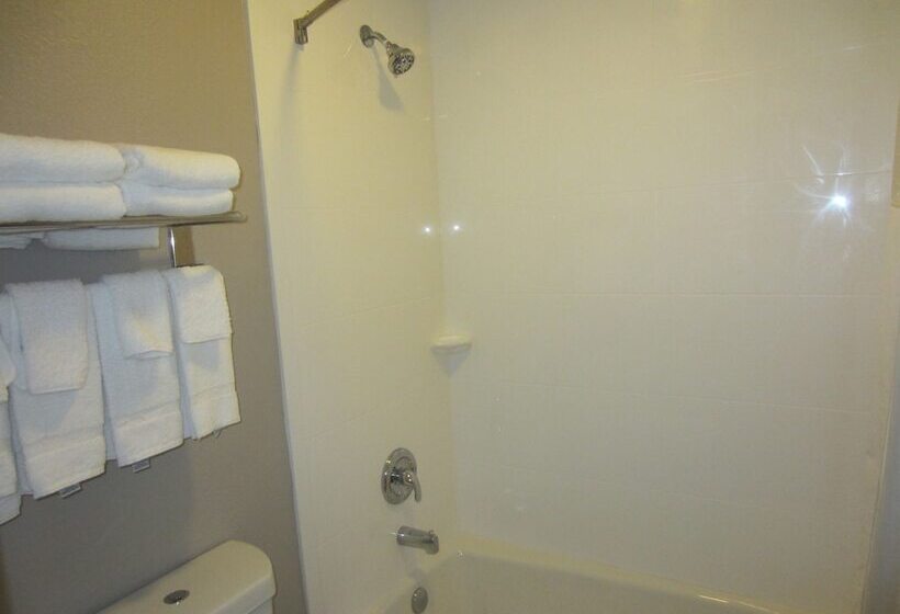 호텔 Quality Inn University Near Downtown