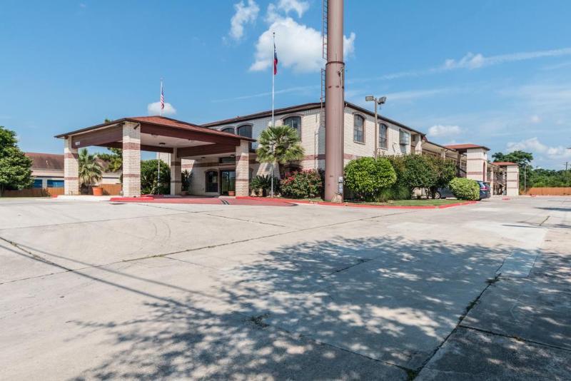 فندق Quality Inn University Near Downtown