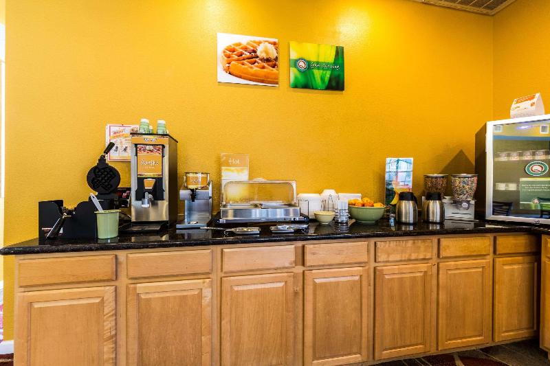 호텔 Quality Inn University Near Downtown