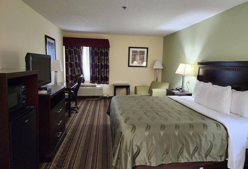 فندق Quality Inn