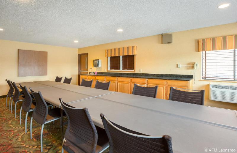 בית מלון כפרי Quality Inn