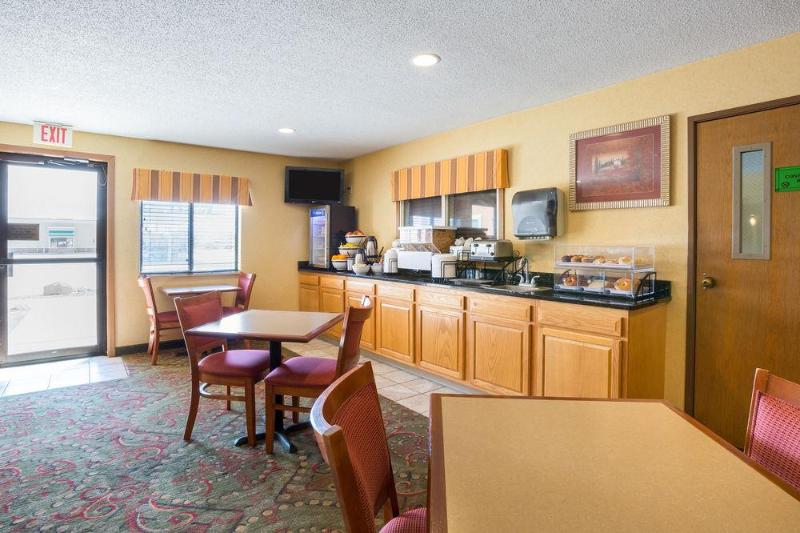 בית מלון כפרי Quality Inn