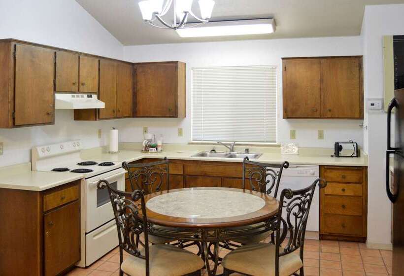 فندق Quality Inn Yosemite Valley Gateway