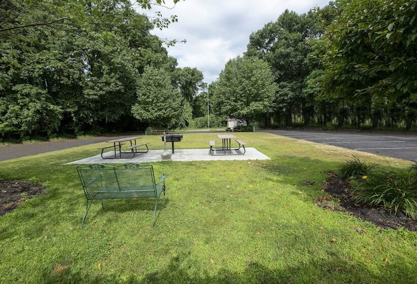 فندق Red Roof Inn Clifton Park