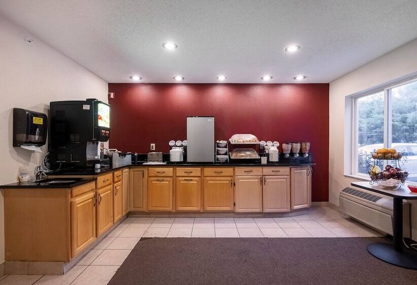 فندق Red Roof Inn Clifton Park