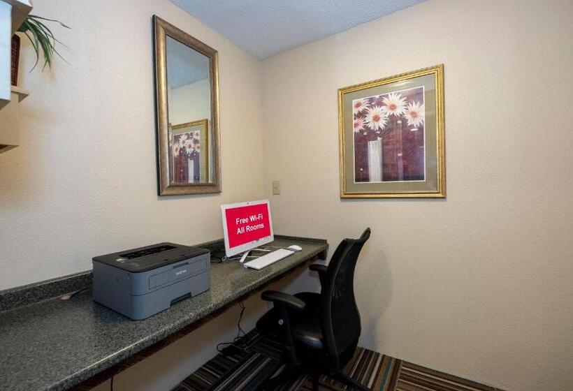 فندق Red Roof Inn Clifton Park