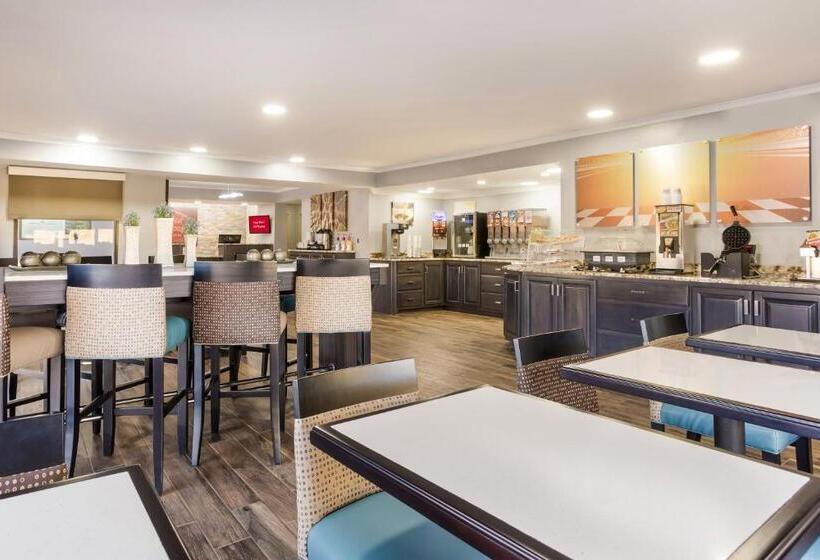 فندق Red Roof Inn & Suites Athens, Al