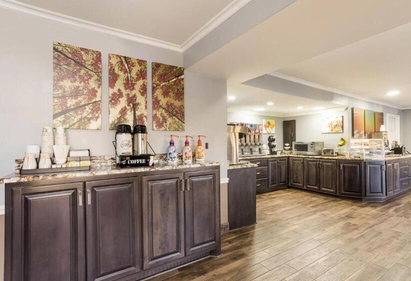 فندق Red Roof Inn & Suites Athens, Al