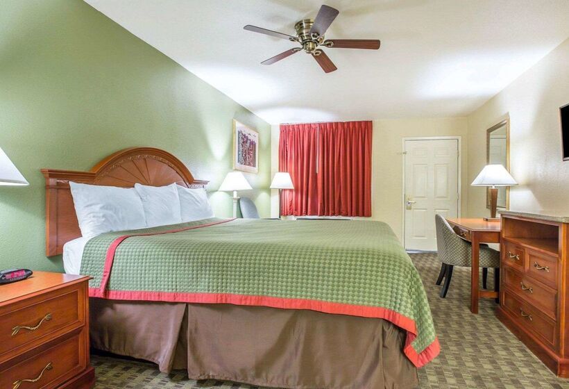 فندق Rodeway Inn Delano