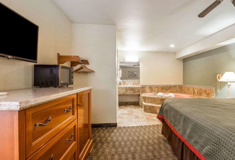 فندق Rodeway Inn Delano