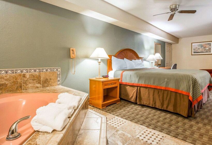 فندق Rodeway Inn Delano