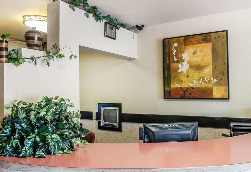 فندق Rodeway Inn