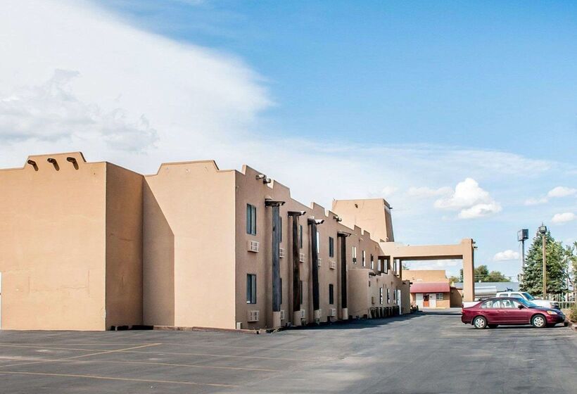 فندق Rodeway Inn