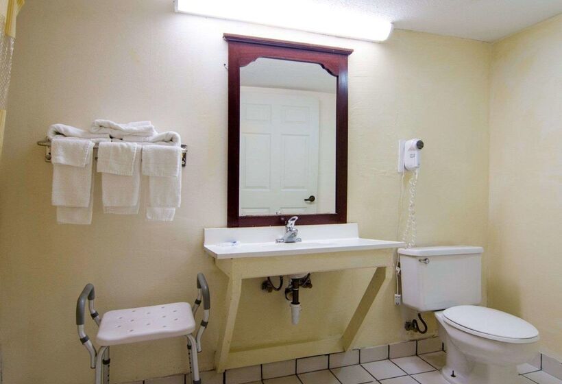 فندق Rodeway Inn Norcross